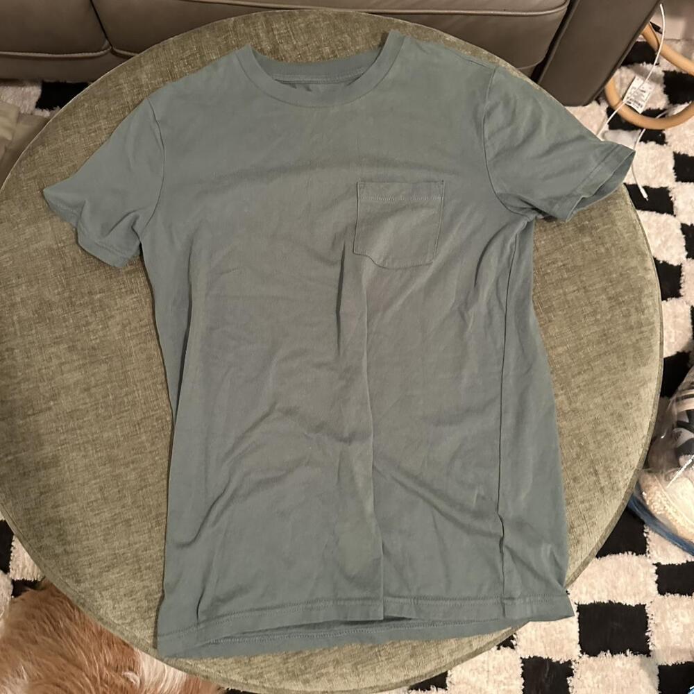 NWOT Gap Shirt